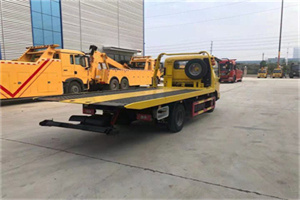 黎川非事故拖车